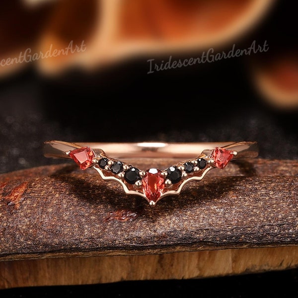 Spinnennetz Stapelbar Ringe Gothic Granat Ring Einzigartige Schwarze Onyx Gebogen Eheringe Frauen Halloween Geschenk für Sie Poison Witchy Schmuck