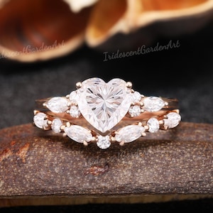 Heart Shaped Moissanite Engagement Ring Set Rose Gold Rings for Women Unique Moissanite Wedding Ring Set Anniversary Gifts for Girlfriend