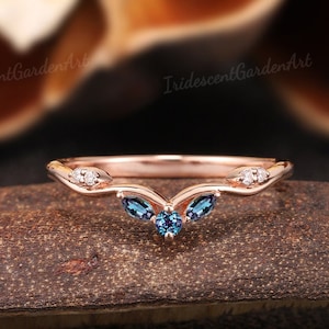 Vintage Alexandrite Curved Wedding Band Marquise Alexandrite Wedding Band Gold Rings For Women Moissanite Ring Alexandrite Stacking Ring