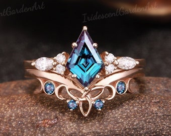 Art Deco Alexandrite Engagement Rings Kite Alexandrite Wedding Ring Set Unique Alexandrite Curved Wedding Band Moissanite Rings For Women