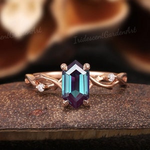 Unique Hexagon Cut Alexandrite Engagement Rings Vintage Moissanite Wedding Ring Art Deco Alexandrite Promise Ring Anniversary Gift for Her