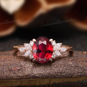 Vintage Garnet Engagement Ring Unique Moissanite Cluster Promise Ring Garnet Rings For Women Gold Wedding Ring Anniversary Gifts For Women