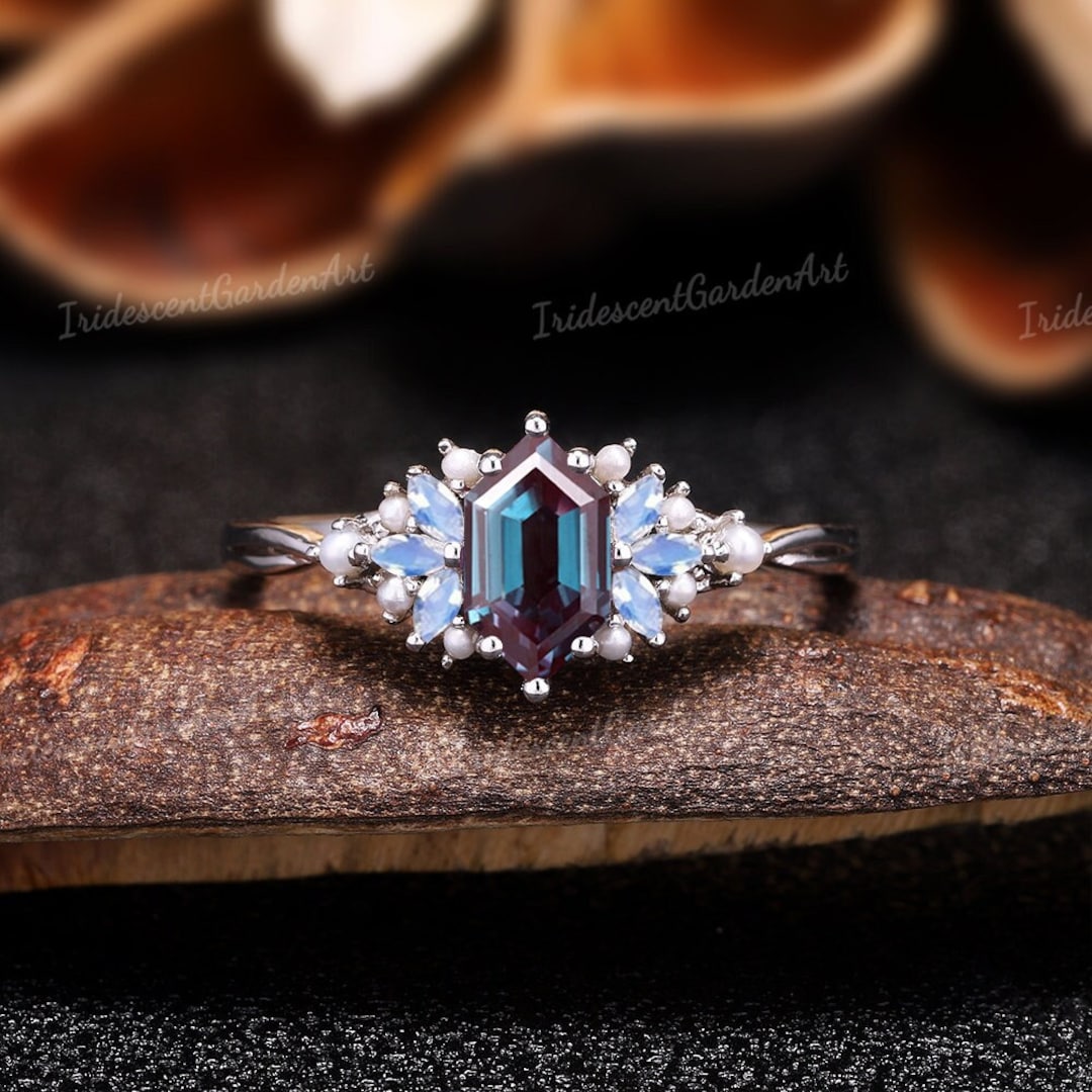 Elongated Hexagon Alexandrite Engagement Ring Vintage Alexadrite ...