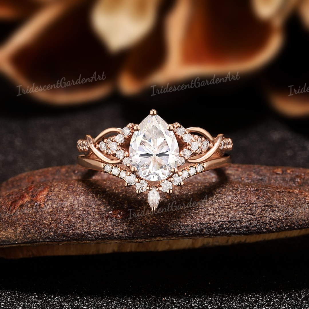 Vintage Moissanite Engagement Ring Set Solid Gold Moissanite Cluster ...