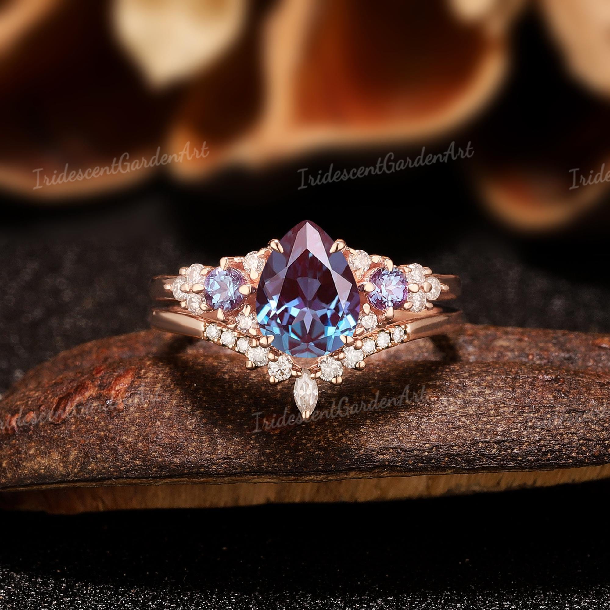 Pear Shaped Alexandrite Engagement Ring Set Rose Gold Alexandrite Rings for Women Moissanite Wedding Ring Set Anniversary Gift for Her