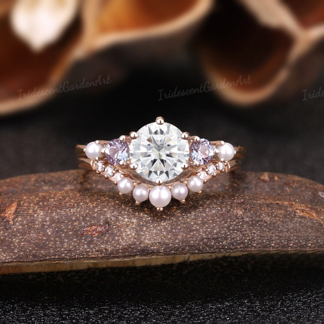 Custom Moissanite Wedding Rings: Elegant, Ethical, and Endless Styles