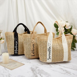 Personalized Bridesmaid Beach Bag,Mini Straw Bag,Small Burlap Bag,Bridesmaid Beach Tote,Burlap Mini Tote Bag,Wedding Party Favors,Summer Bag