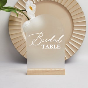 Segno del tavolo da matrimonio, segno del tavolo da sposa, segno del tavolo ad arco, decorazione della tavola di nozze, segno del tavolo in acrilico smerigliato, numeri del tavolo di nozze immagine 7