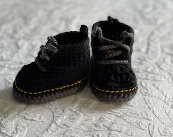 Black Knitted Woolen Newborn Baby Crochet Marten Style Booties