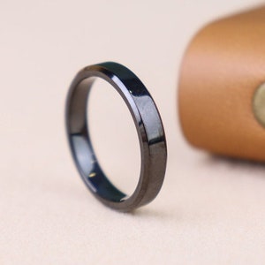 Op maat gegraveerde 4 mm zwart/zilveren roestvrijstalen ring, unisex ring, roestvrijstalen ring, aangepaste gegraveerde ring, gepersonaliseerde ring