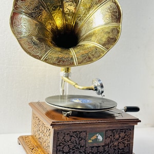 Brass Vintage Gramophone Plays Vinyl Record- Fully Functional Antique Phonograph - Christmas Gift and Home Decor
