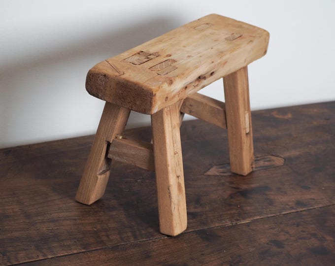 Antique Vintage Small Elm Rustic Wooden Farmhouse Stool / Milking Stool ...