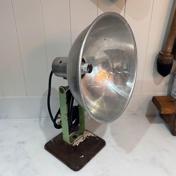 Vintage Retro Mid-Century Soltan Lamp / Industrial Soltan Heat / Desk Lamp (Working)