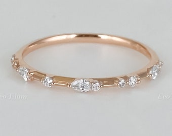 Lab Diamant Ehering, Birne und Rund geschnitten Halb Eternity Ring, Messerkantenband, zierliche minimalistische Band, spezielles Jubiläumsgeschenk für Frauen