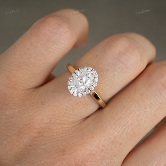 ラボグロウンオーバルカットダイヤモンド婚約指輪、1カラットハローCVD