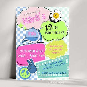 Puede incluir: Una colorida invitación para una fiesta de 12 cumpleaños. El diseño presenta gráficos de dibujos animados, incluyendo una margarita, un signo de la paz y una gorra de camionero. El texto incluye el nombre de la cumpleañera, la fecha, la hora y la información de RSVP.