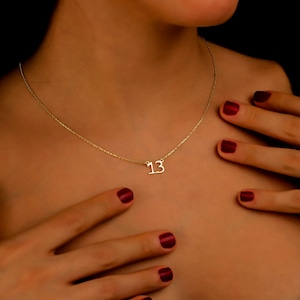 Delicata collana con numero angelico in oro 14 carati, oro rosa 14 carati e argento sterling 925, da indossare ogni giorno, regalo unico