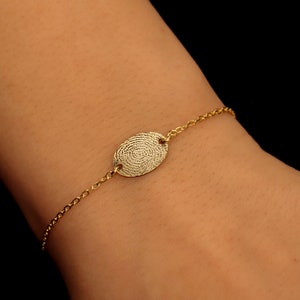 Loved Ones Fingerprint and Handwriting Engraved Bracelet in Sterling Silver | Personalized Actual Fingerprint Jewelry | Memorial Gifts