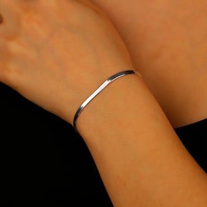 Dainty Herringbone Chain Bracelet,  Solid Sterling Silver Bracelet, Delicate Italian Chain Bracelet, Flat Snake Chain, Liquid Link Chain