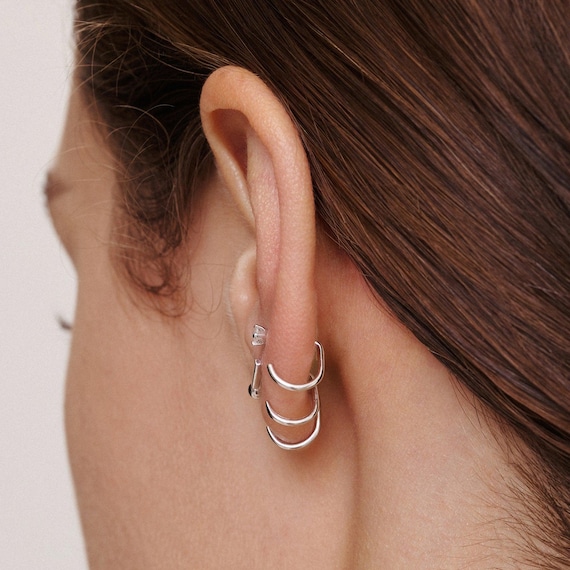 jentlouis 片耳 Melt half hoop pierce jentlouis 片耳 Melt half hoop pierce（Twisted Little Gold