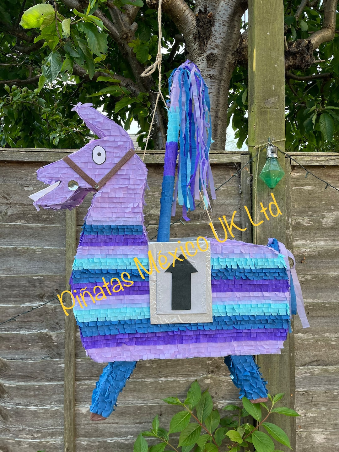 Jazwares - Fortnite La La piñata de la Llama, Color Rosa/Azul/Negro