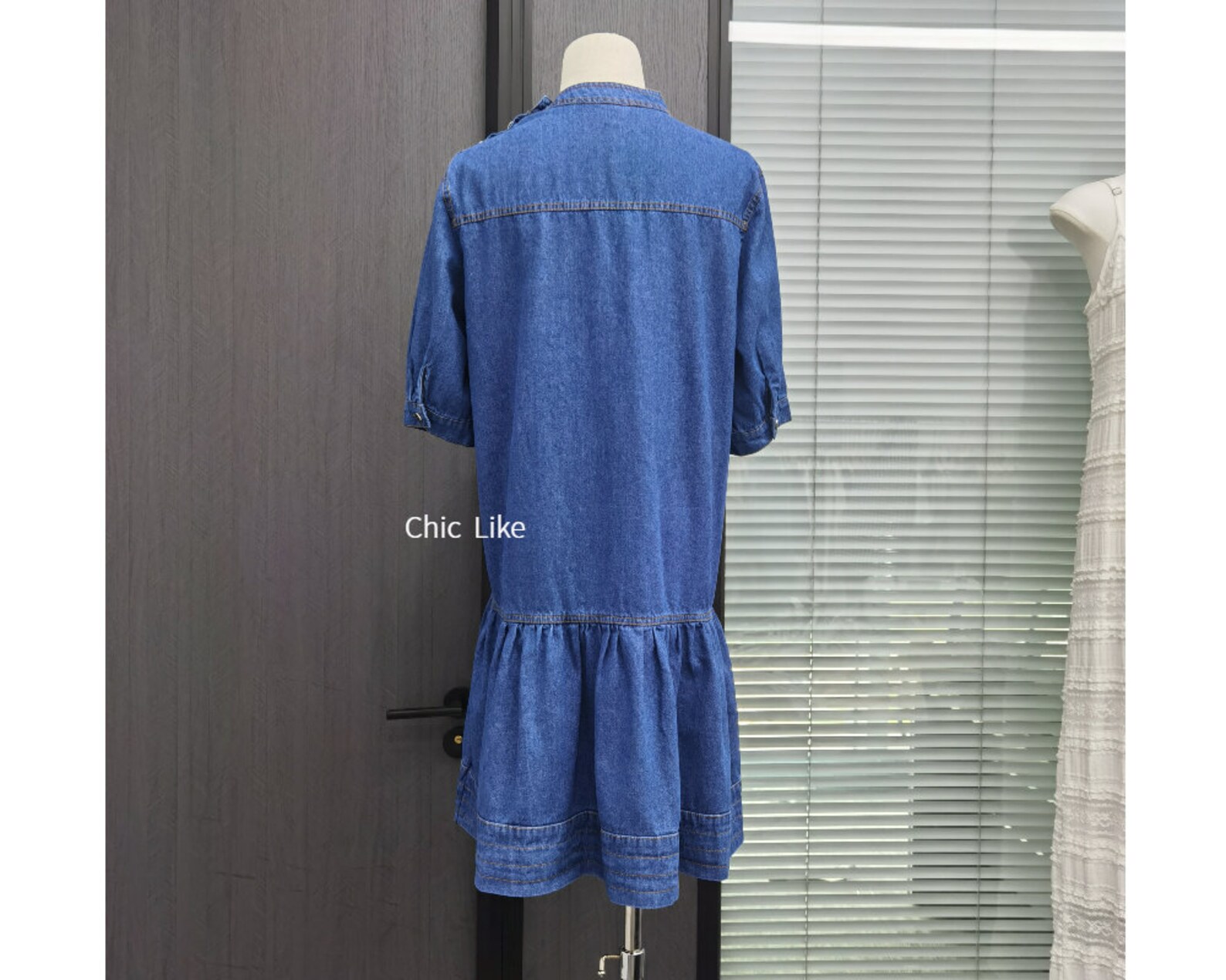 Lone - Casual Loose-Fit Dress with Ruffle Hem