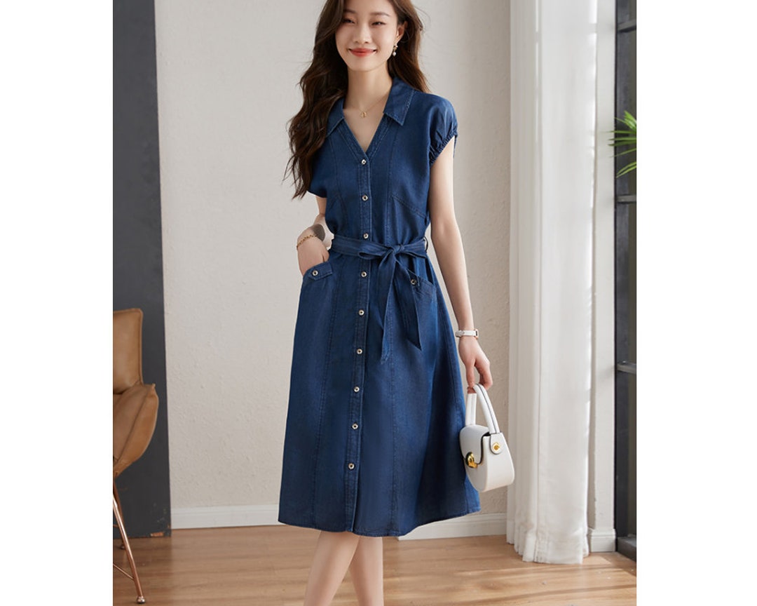 Elegant Zippered Belted Denim Midi Dress