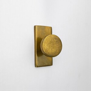 Unlacquered Antique Flat Knob with Rectangle Backplate image 2