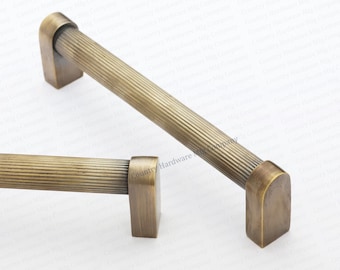 Antique Linear Reed Brass Pull