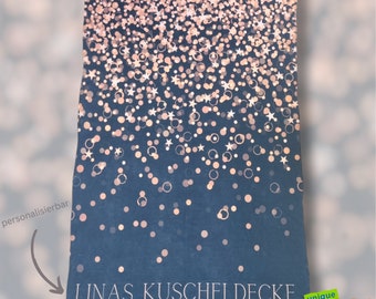 Decke mit Namen | Geschenk für Freunde, Familie und Partner | personalisiert und individuell | Geburtstagsgeschenk | Kuscheldecke blau/rosé