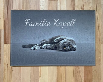 Washable anti-slip doormat with a lying cat; customizable | UV stable colors | Durable