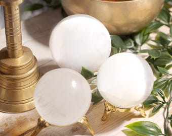 Grote selenietbol 7 cm | Selenietbol | Edelsteenbol | Selenietbol 7 cm | Marienietbol | Fairtrade seleniet uit Marokko