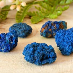 Azurit Kugel | Blueberry Azurit | kleine Azurit Kugel | Azurit Blueberry | Blaue Azurit Kugel | Kleiner Azurit Rohstein