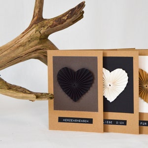 Faltkarte Papierherz Grußkarte Valentinstag / Muttertag / Hochzeit / weiß, schwarz oder braun / Mix&Match / Hochzeitskarte