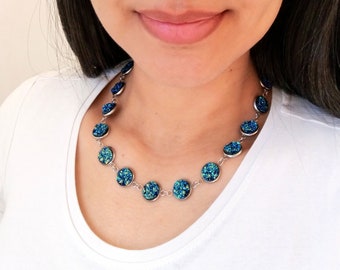Elegant steel choker with blue cabochon - Handcrafted jewelry - Women&#39;s necklace - resin - Gift for her - handmade - Modern