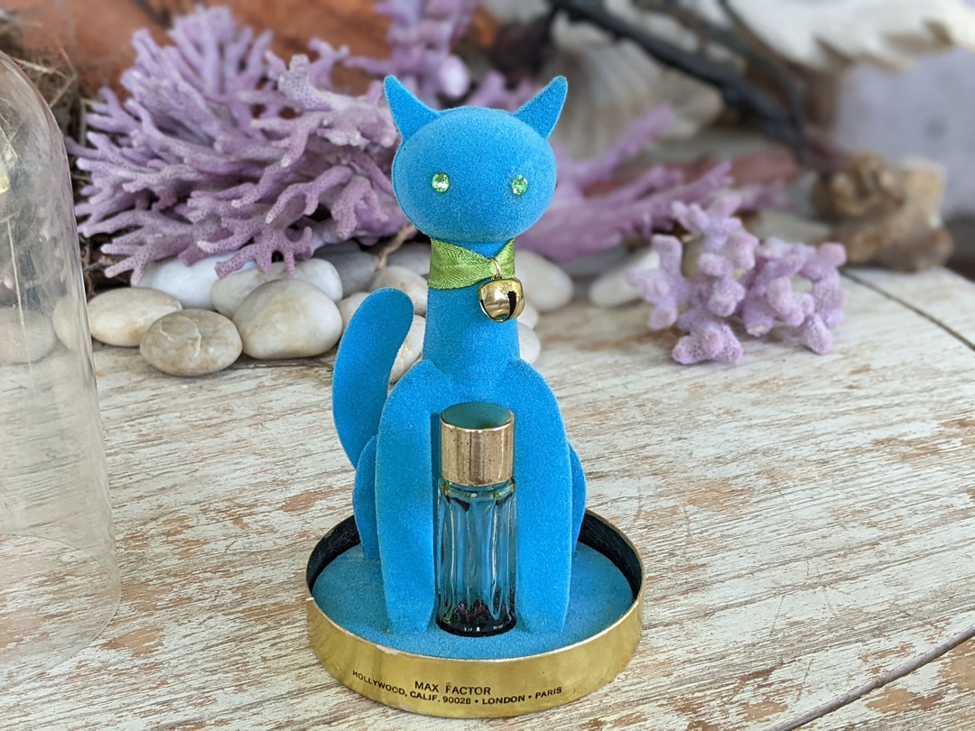 1960s Blue Max Factor Hypnotique Sophisti-cat Perfume & Display