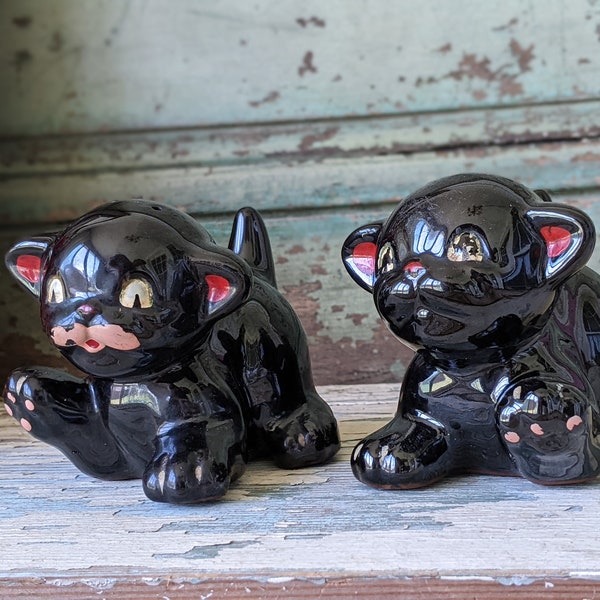 1950s Relco Rare Playful Black Cat Salt & Pepper Shakers Japan Redware Kitsch Kitschy MCM !! Awesome Holiday Gifts !! Halloween