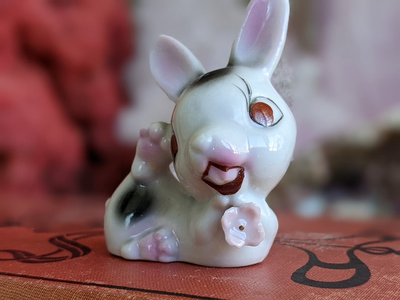 Kitsch Shiny Rabbit 1950s Kitsch Bunny Figurine: Vintage Japan Porcelain Rabbit - Etsy