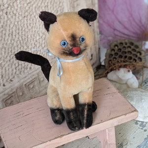 1960s R. Dakin & Company Siamese Cat Plush Smoke Free !! Rare Condition !! Vintage Plushy Gifts !! Adorable Collectibles !!