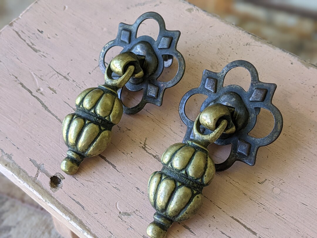 Antique Cast Brass Teardrop Drawer Pulls Furniture Set of 2