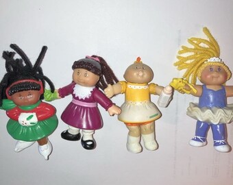 Cabbage Patch Minature Dolls Lot of 4