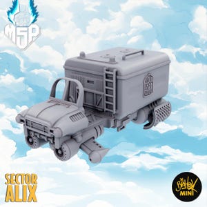 Könnte beinhalten: Ein graues Miniatur-LKW-Modell mit einem Kastenanhänger, mit einer Leiter und dem Text "CLOUD LORD SERVICES". Der LKW hat ein Retro-Design mit düsenartigen Elementen. Der Text "SECTOR ALIX" und ein Logo sind ebenfalls enthalten.