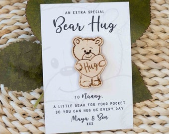 Grandparent pocket hug / bear hug token, a unique personalised letterbox hug gift for grandma, grandmother, nan, nanny | Cute wooden hug