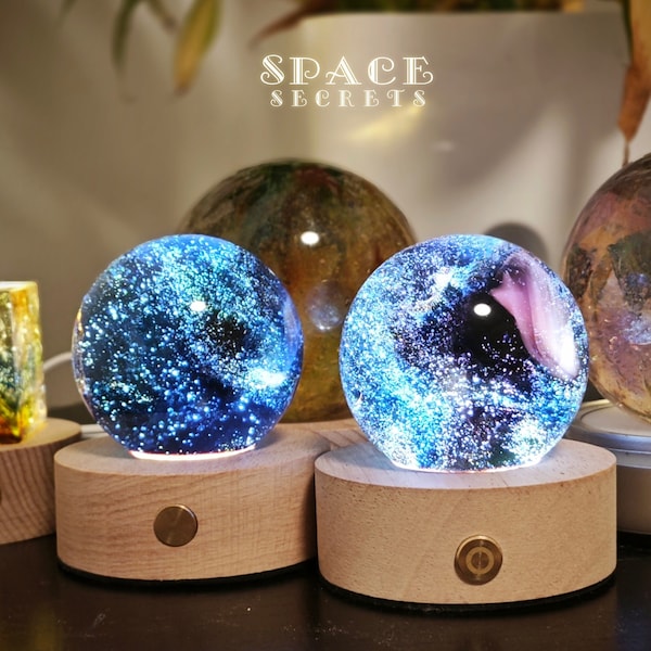 Mesmerising Starry Night Light, Cosmic Crystal Bedside Lamp, Glazed Glass Art Deco Table Lamp, Glow in the Dark - SpaceSecrets