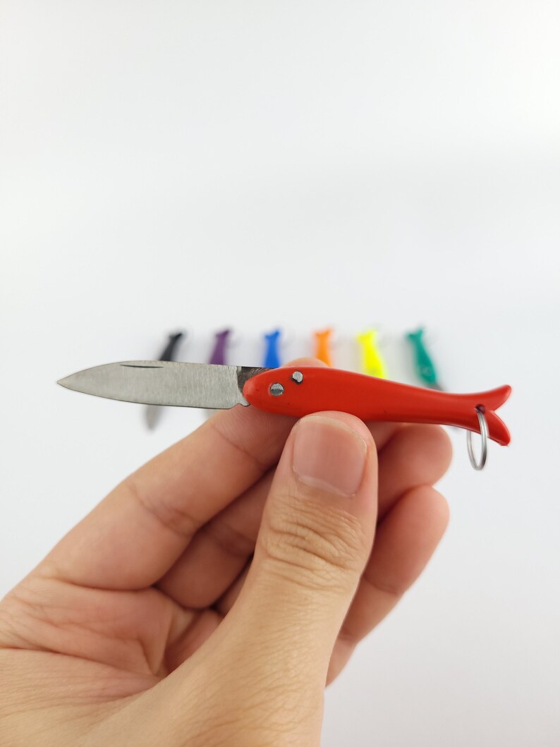 Keychain Folding Knife, Red Mini Necklace Knife, EDC Pocketsized Small