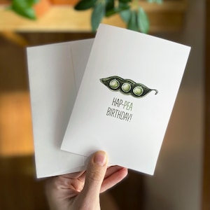 Hap-Pea Geburtstag - Grußkarte mit Umschlag (innen leer) - Süßes Peapod-Gemüse-Gemüse-Aquarell - Gärtner Geschenk