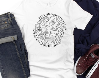 Disc Golf Dash Tee, Into The Mountains I Go, Disc Golf Shirt, Geschenke für Papa, Disc Golf Geschenke, Frisbee Golf, Disk Golf, Disc Golf Korb