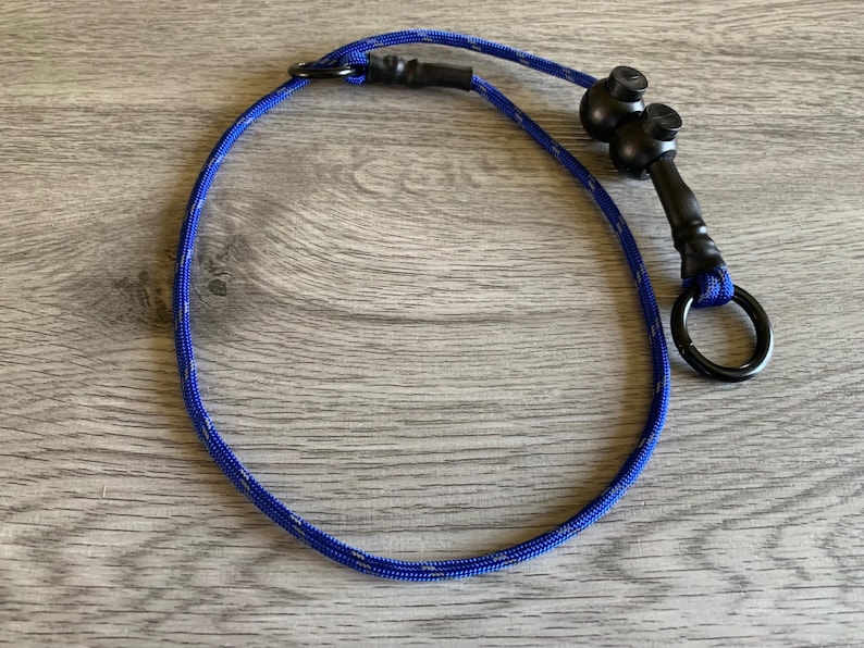 dog training collar with adjustable stopper