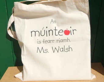 Best Teacher Ever Gift Bag, Irish Language, Múinteoir Bag, Teacher Gift, Thank You Gift for Teacher, Personalised Book Bag, Teacher Gift