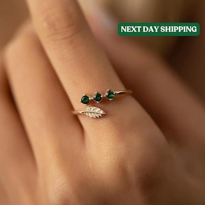 Minimalist Rings for Women, 925 Silver Handmade Summer Jewellery, Emerald Green Ivy Leaf Ring for Mom Personalized Birthday Gift for Teacher